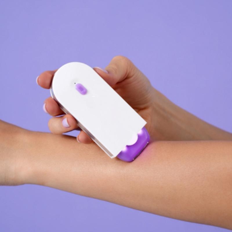 Livre-se dos pelos indesejados sem dor e sem alergias! O Depilador a Laser UltraSmooth traz tecnologia avançada para uma pele lisa e saudável. Compre agora!