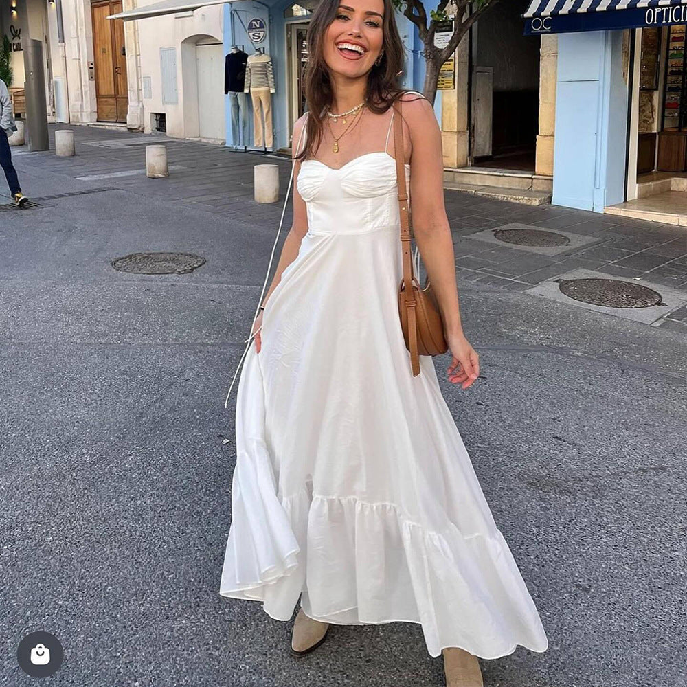  Vestido branco soltinho, leve e confortável, perfeito para o verão.