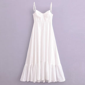  Vestido branco soltinho, leve e confortável, perfeito para o verão.